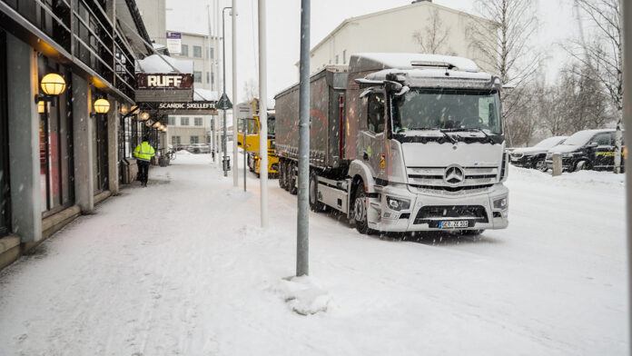 eActros300