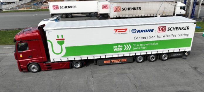 DB Schenker testuje naczepy eTrailer