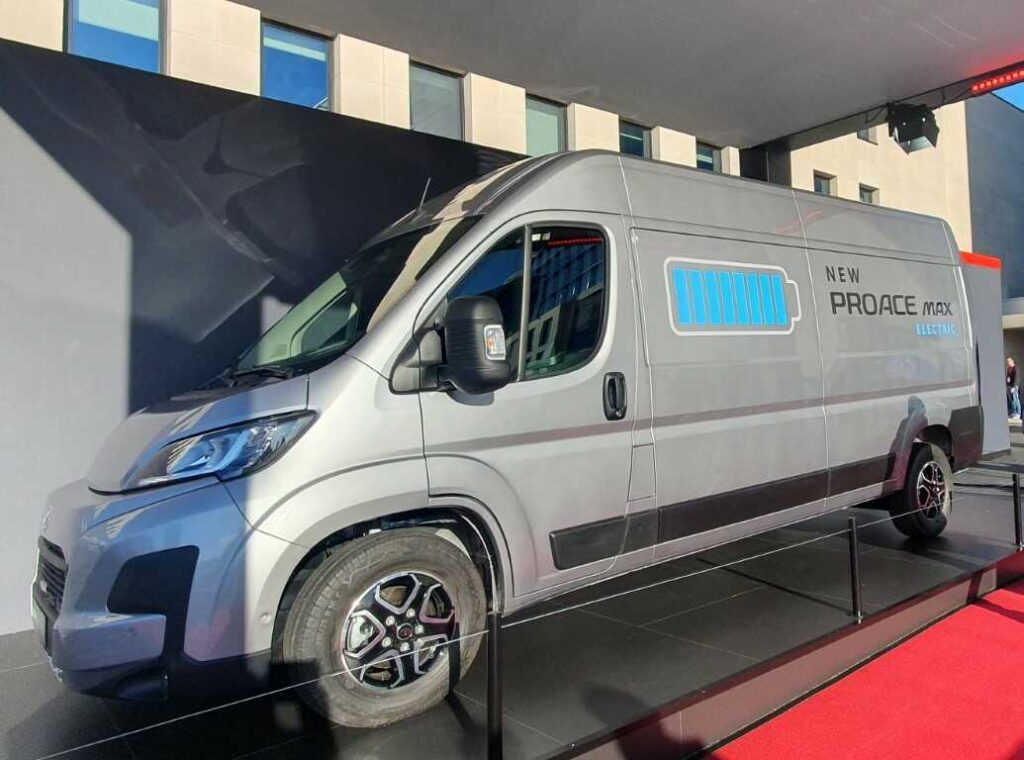 Toyota Proace MAX electric