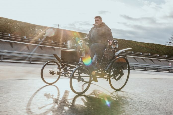 Benz Motor-Velocipede pierwszy seryjnie produkowany samochód kończy 130 lat