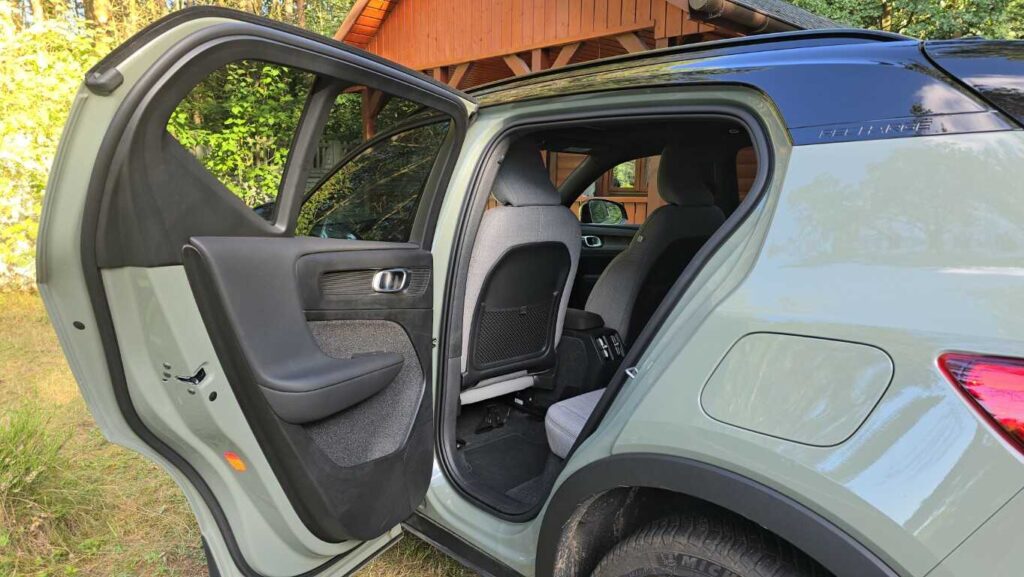 Volvo EX40 Twin Motor
