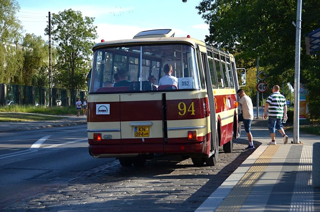 zlot zabytkowych autobusów