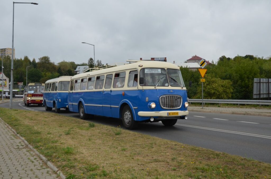 zlot zabytkowych autobusów