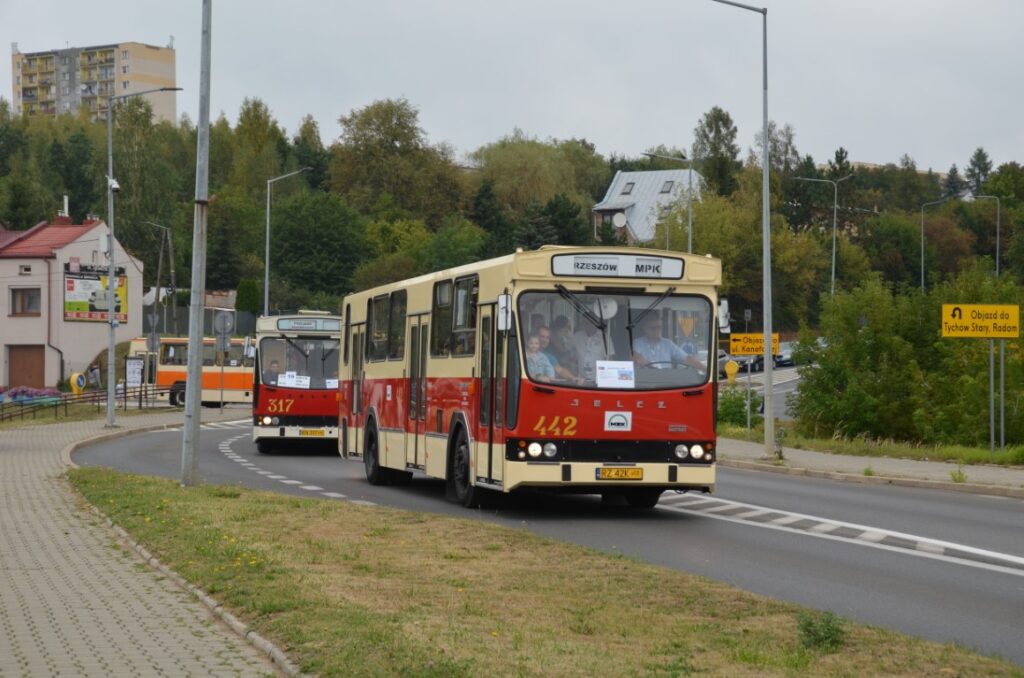 Zlot Zabytkowych Autobusów