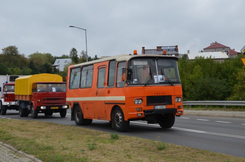 zlot zabytkowych autobusów