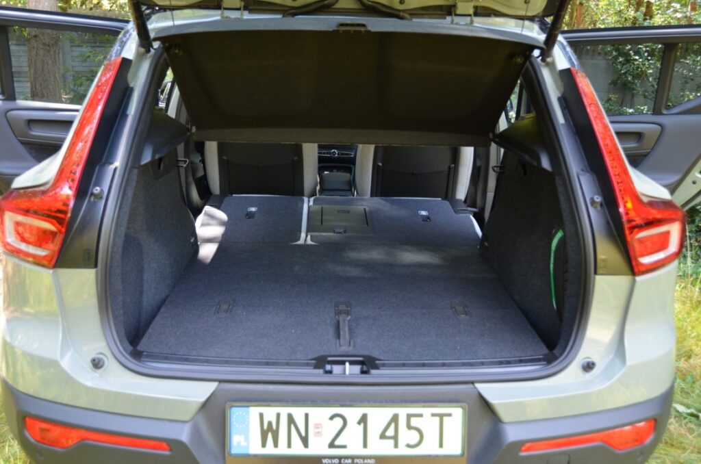 Volvo EX40 Twin Motor