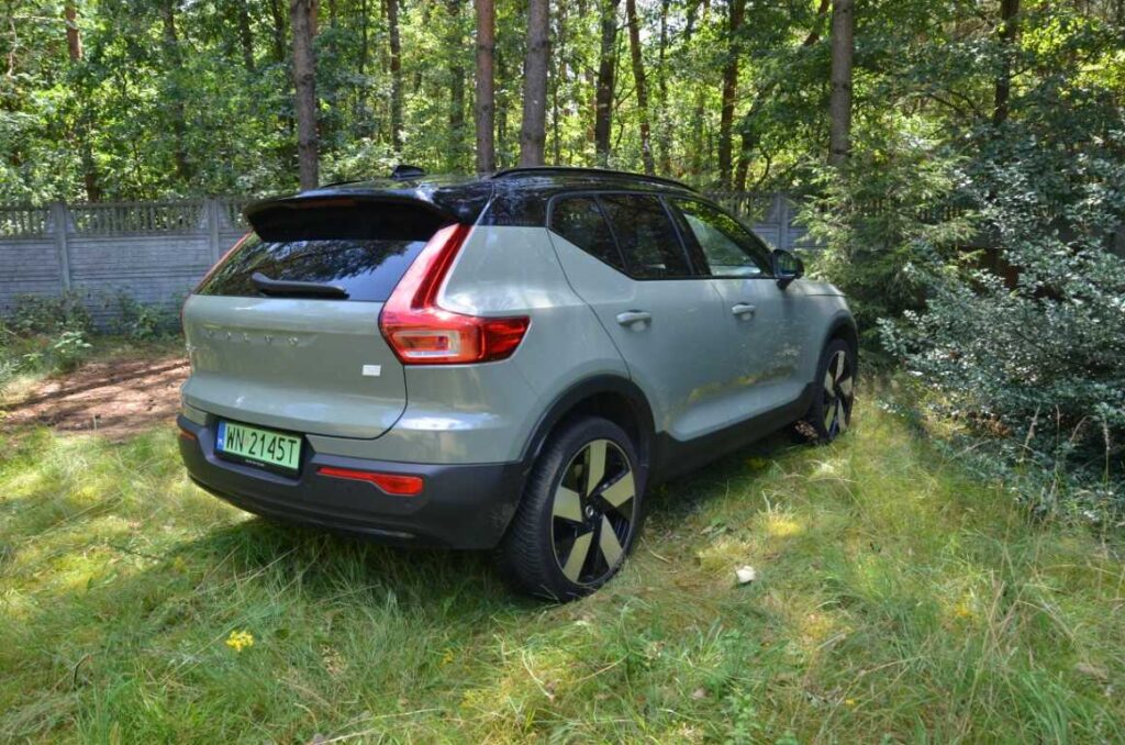 Volvo EX40 Twin Motor