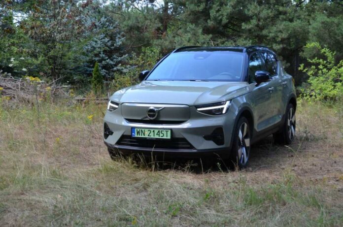 Volvo EX40 Twin Motor