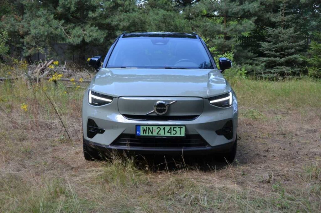 Volvo EX40 Twin Motor