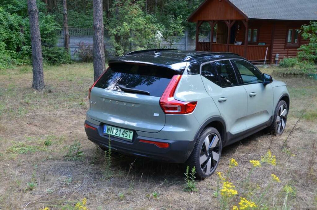 Volvo EX40 Twin Motor