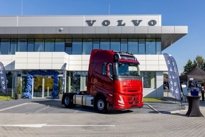volvo truck center