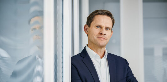 Mateusz Figaszewski, dyrektor ds. partnerstw instytucjonalnych i relacji zewnętrznych w Solaris Bus & Coach