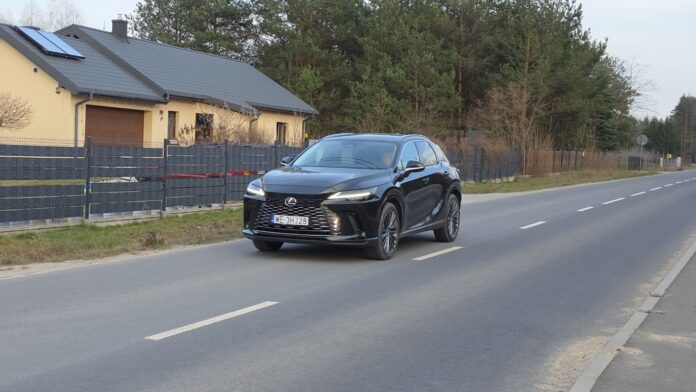 Lexus RX450h+