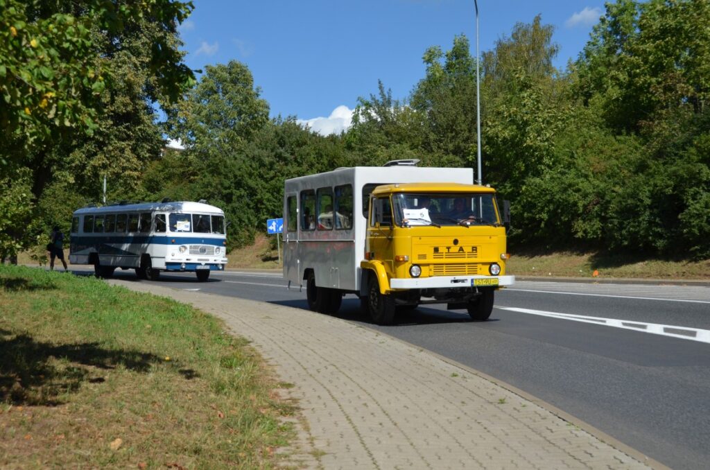 zlot autobusow