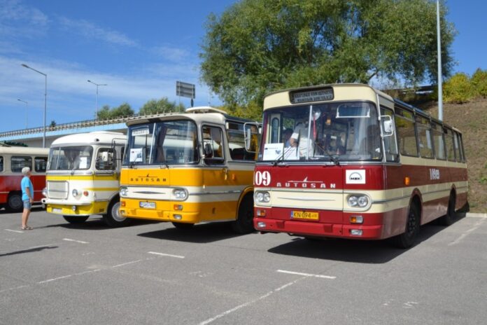 zlot autobusow
