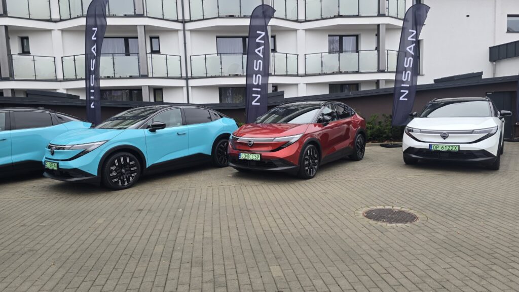 Nowy Nissan Leaf, widok z przodu, polska premiera na Mazurach